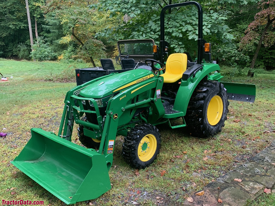 John Deere 3035D