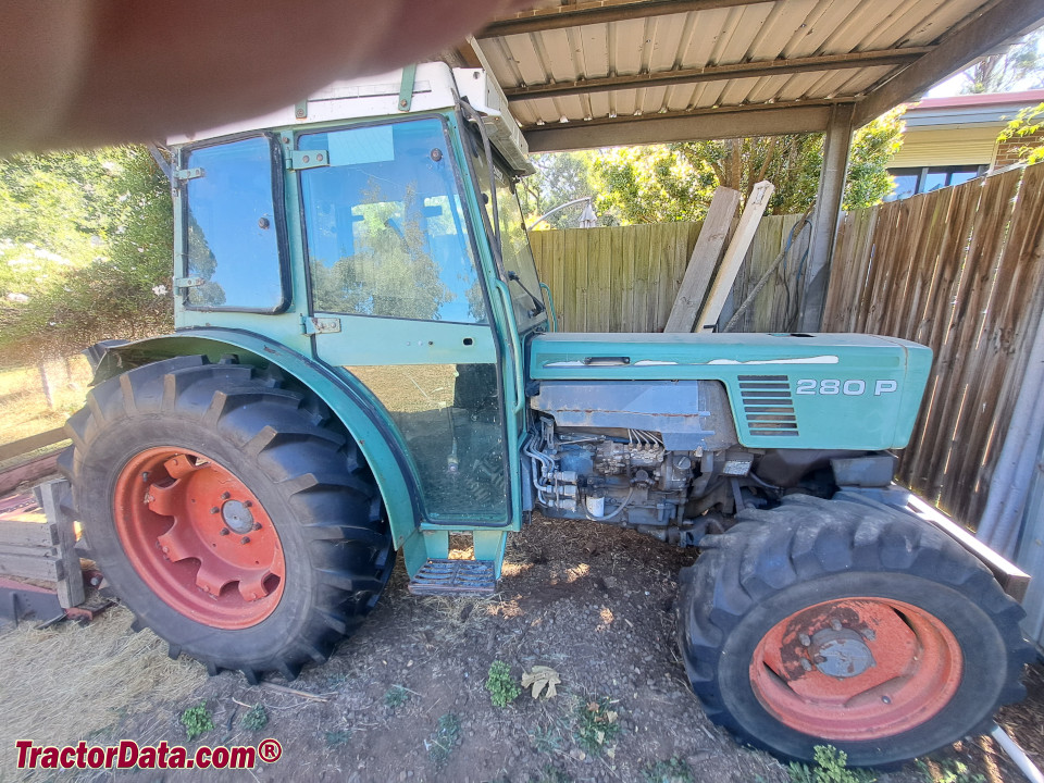 Fendt Farmer 280P, right side.