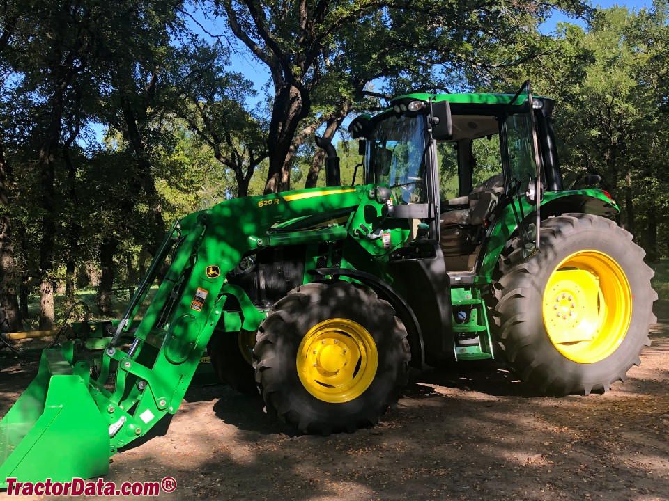 John Deere 6110M