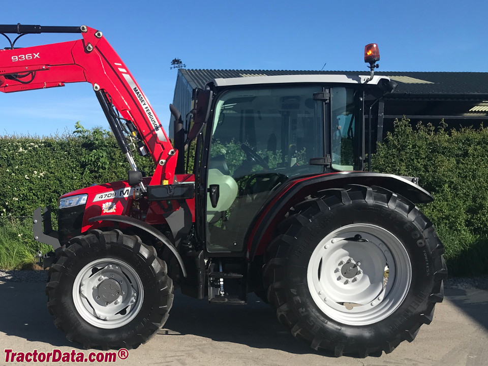 Massey Ferguson 4709M