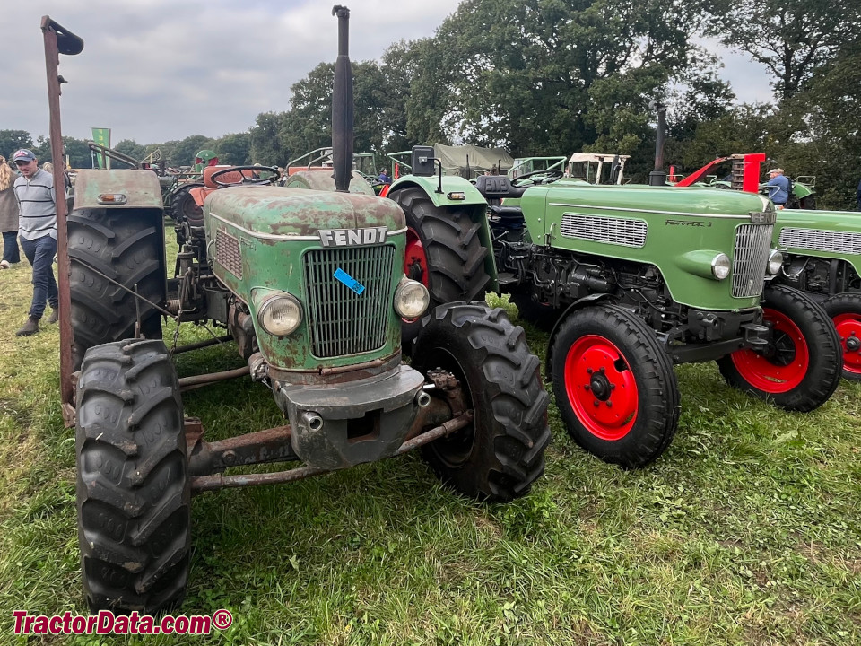 Fendt Favorit 3 tractors.