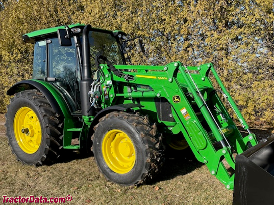 John Deere 5105M