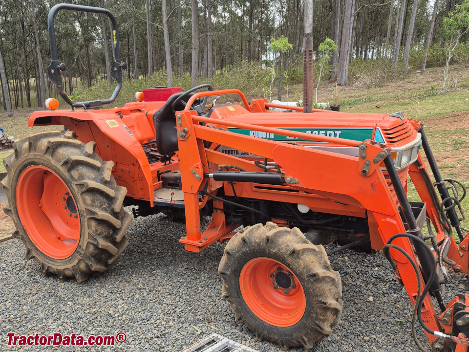 Kubota L1-385DT comapct utility tractor with loader.