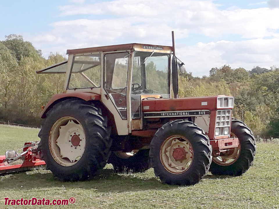 International 845 utility tractor, right side.